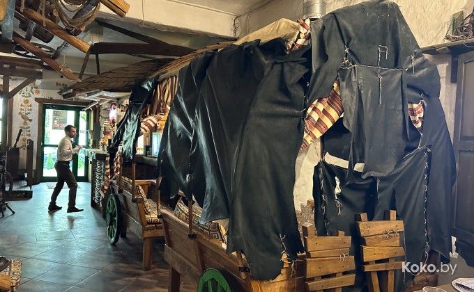 Подворье - галерея 17