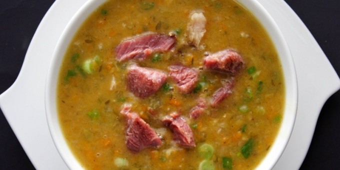 Как приготовить вкусный домашний гороховый суп?