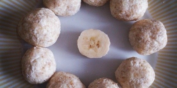 Диетический завтрак: Ленивые вареники с геркулесом и бананом