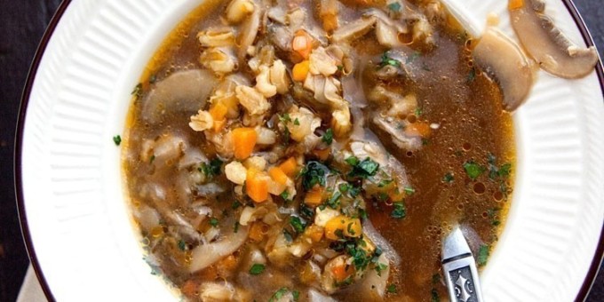 Суп из сушеных лесных грибов