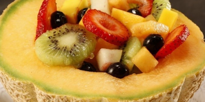 Салаты с дыней - 2 сладких рецепта