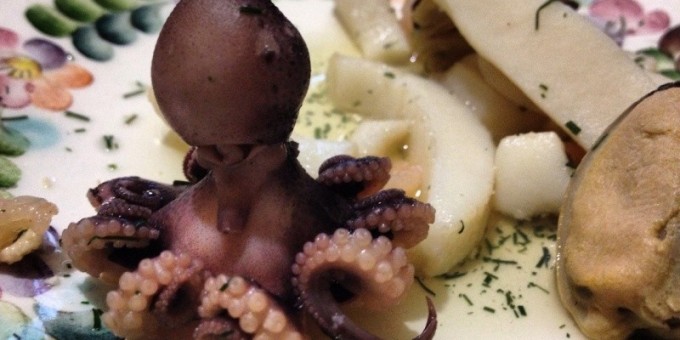 После тренировочный обед: Вкусные осьминожки с картофелем