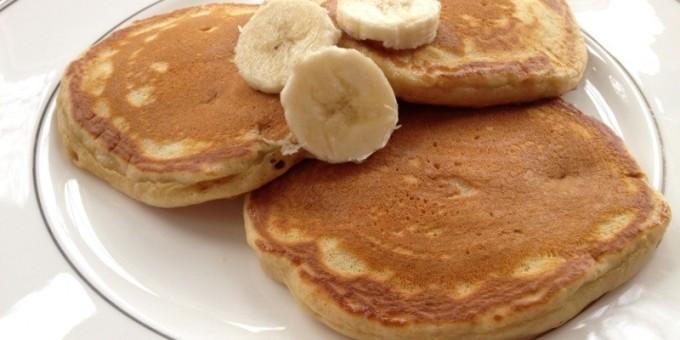 Банановые оладьи на овсянке