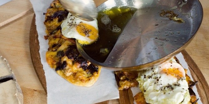 Готовим яйца-пашот в оливковом масле