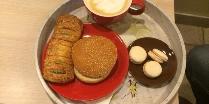 Coffeeberry, Минск - латте+вкусняшка