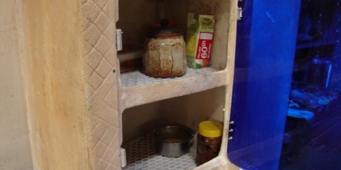 Mitticool - первый глиняный холодильник, который охлаждает пищу без электричества