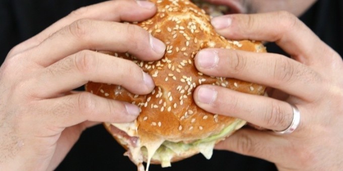 Чем опасно ожирение? Почему не стоит пихать в себя еду