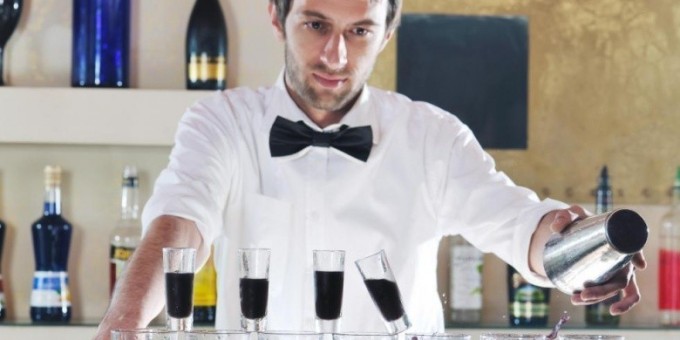 Почему нас стали медленнее обслуживать в ресторанах, чем 10 лет тому назад?