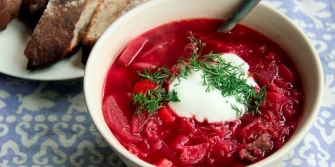 Классический борщ на говяжьей косточке