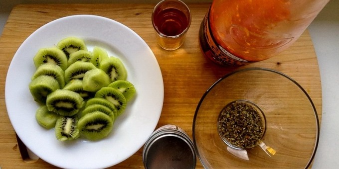 Маринуем говядину в виски с орегано «Пьяный киви»