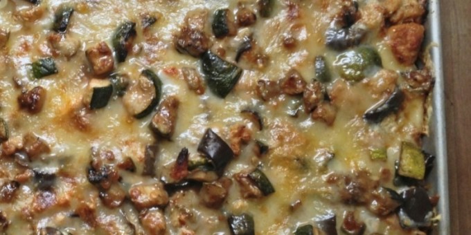 Запеченные баклажаны с куриным филе под сырной корочкой