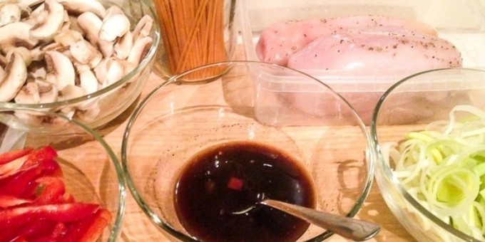 Ароматная лапша с овощами по-азиатски — домашний рецепт