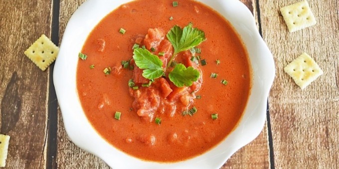 Крем-суп из свежих помидор за 15 минут