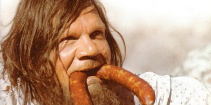 Барнаулец застрял в вентиляционной шахте, когда полез на запах борща