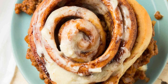 Встречаем: Более вместительный «Cinnabon (Синнабон) » на проспекте Независимости, 19