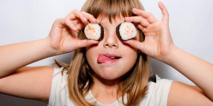 Доверяй, но проверяй: «Sushi House» — повлияет ли скидка в 50% на роллы со свежим лососем на их качество?