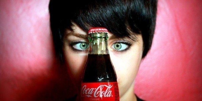 Бесплатно: Где можно сделать свою надпись на банке Кока-Колы в Минске