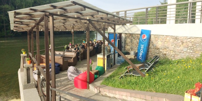 Кальянная «Терраса Парк» с элементами пикника — курим на природе, плюсы и минусы