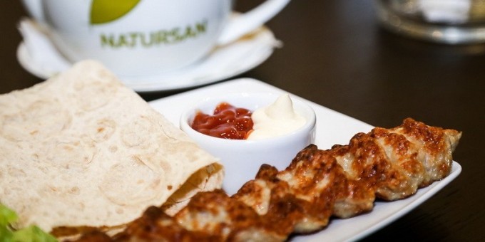 Новый антикризисный бар «Beer &amp; Wine» с душевной кухней, который работает круглые сутки