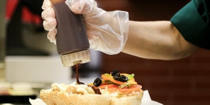 Новое кафе «Sub’s» с уникальными, тридцати сантиметровыми сэндвичами