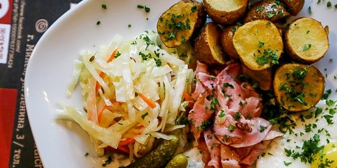 Завтрак в кофейне при дорогом ресторане «La Crete D’Or». Проверка боем!