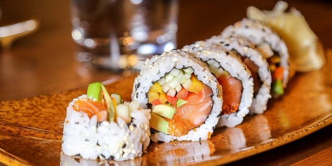 Ресторан японской кухни «Морисад». Минимум риса, максимум начинки и лайфхак на 50% скидку!