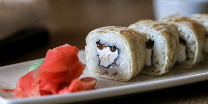 Дарим два ролла Чакин маки и Филадельфия маки на сумму 188 000 каждому кто угадает