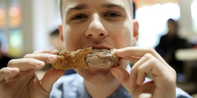 130$ на обеды: безумная давка в день открытия «Texas Chicken» в Минске