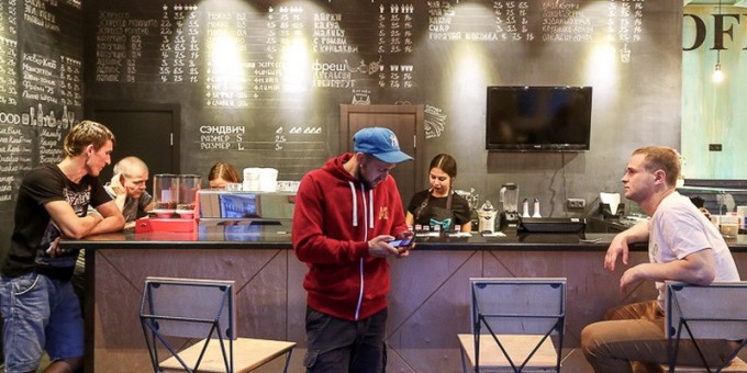 «CoffeeBerry» – первая кофейня с алкогольными коктейлями на Зыбицкой
