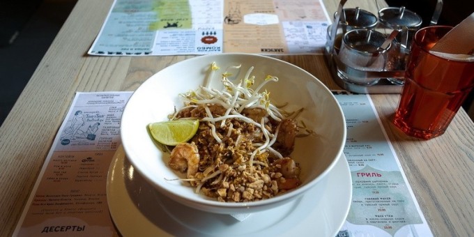 В кафе «Mai Thai» запустили новое меню с уличной тайской кухней по приятным ценам