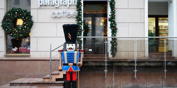 Кофе с десертом до 7 рублей или откуда в новой кофейне «Параграф» столько людей