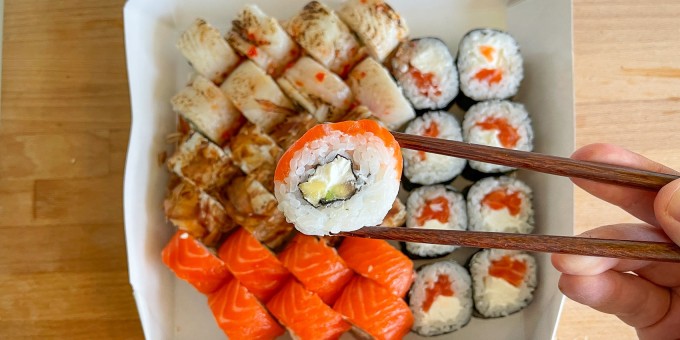 На примере доставки «Море Суши» покажу, как разводят людей скидками