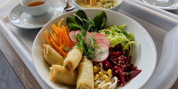 Обед за 15 минут. В Минск привезли европейскую столовую «Ай Ланч» по литовской франшизе