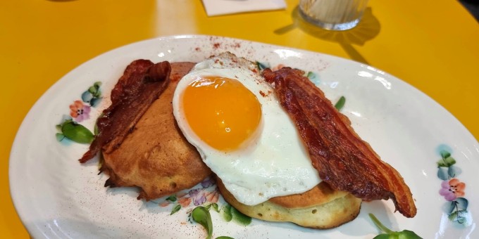 Восемь кафе, где завтракают весь день. Пришли в новые «Вершы», кто надел тапки - тот и першы