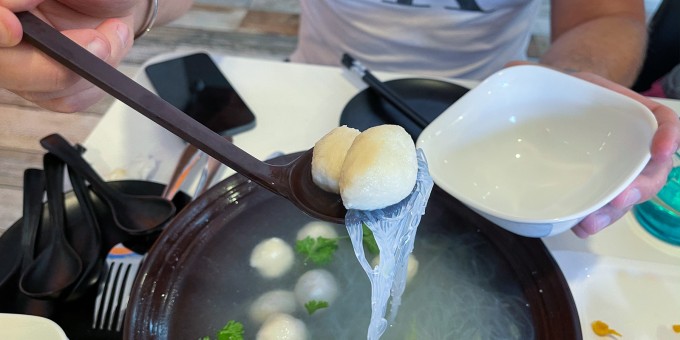 На Комсомольской китайцы открыли свою «Юдзу» с барбекю для своих. Попробовали заказать еды