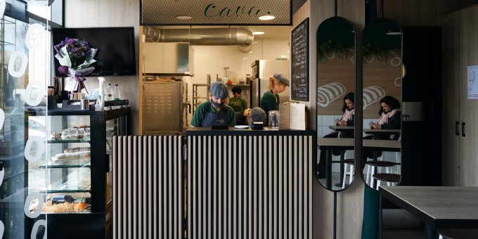 На Октябрьской запахло яблоками с корицей. Новая «Штрудели и Кава»