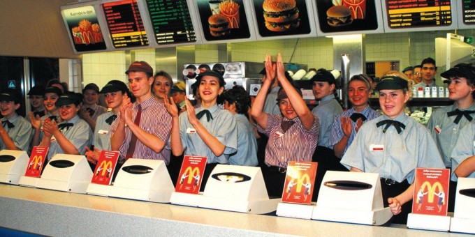 Что было на открытии первого «Макдональдс» в декабре далёкого 1996 года