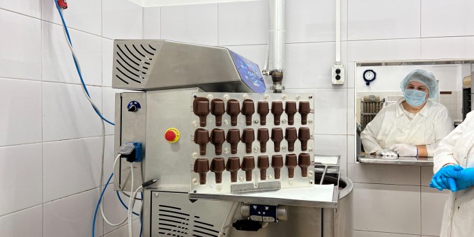 Как выглядит изнутри самая крупная шоколадная фабрика в Беларуси. Один день на заводе «Коммунарка»