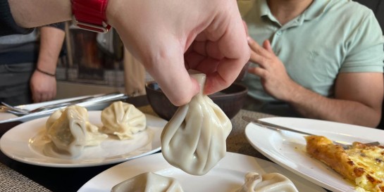 В погоне за недорогими хинкали забрели в кафе домашней грузинской кухни «Дудук»