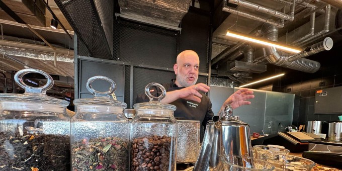 Где в Минске попросить, чтобы кофе сварили на песке, и закусить какой-нибудь пахлавой или сырным кнафе по-ливански