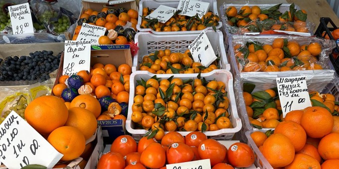 Новый тёплый рынок с фруктами и фермерским салом вместо автосалона назвали «Слободской». Сгоняли на тест