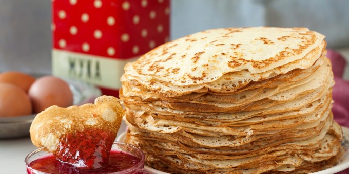 Где за городом с 16 по 17 марта отпраздновать Масленицу и в каких заведениях пекут блины. Собрал большую подборку