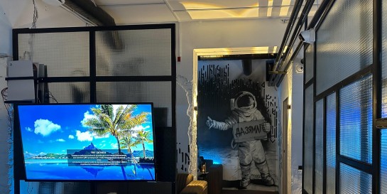 Третья по пальцам руки и самая большая кальянная «Дуть» неожиданно открылась в Уручье через дорогу от «Мак.бая»