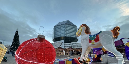 Чем порадуют на ярмарке у Национальной библиотеки с бесплатными развлечениями, но платным шашлычком