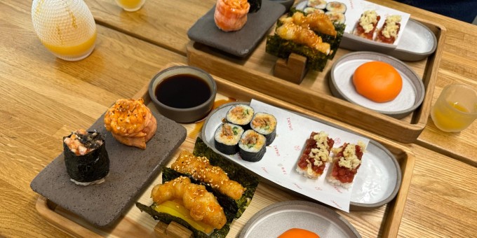 Где лучшие обеды в Минске. Тестим новые подносы еды, именуемые бенто в популярном суши-баре «Умами»