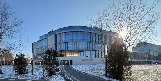 Проникли в премиальный офис с видом на Дроздовское водохранилище в бизнес-центре «Хелен энд Валери плаза»