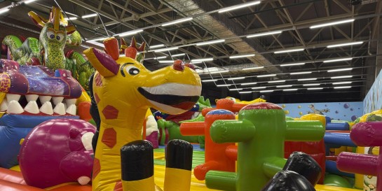 Сплошной батутный мир - новый надувной развлекательный центр «Мадагаскар» открылся в ТРЦ «Червенский»