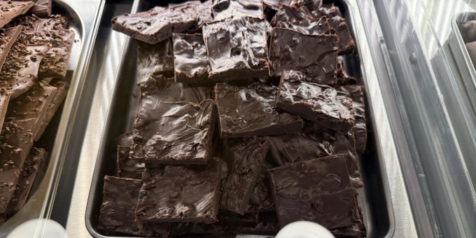 Сколько-сколько? В Осмоловке заработал шоко-бар «Прайм шоколад» с диким шоколадом и настоящим какава