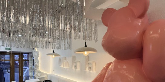 Стакан томатного супа, кекс со слезами медведя или что готовят на завтраках весь день в новом кафе «О-ла-ла»