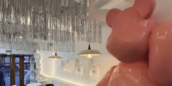 Стакан томатного супа, кекс со слезами медведя или что готовят на завтраках весь день в новом кафе «О-ла-ла»